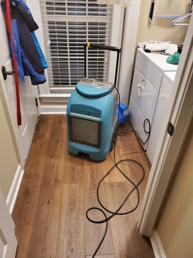 Commercial dehumidifier deployed for Crawl Space Restoration in Oklahoma City